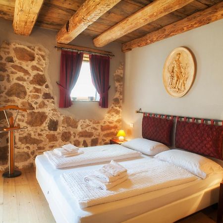 Maso Franceschella Bed and Breakfast Carano  Buitenkant foto