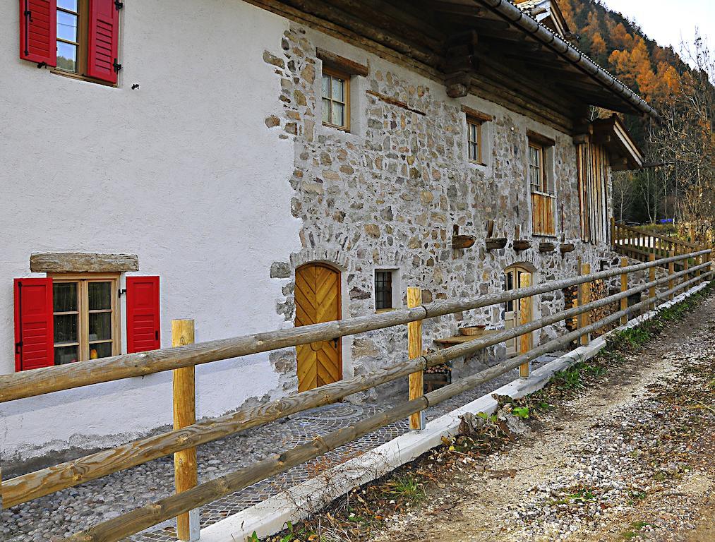 Maso Franceschella Bed and Breakfast Carano  Buitenkant foto