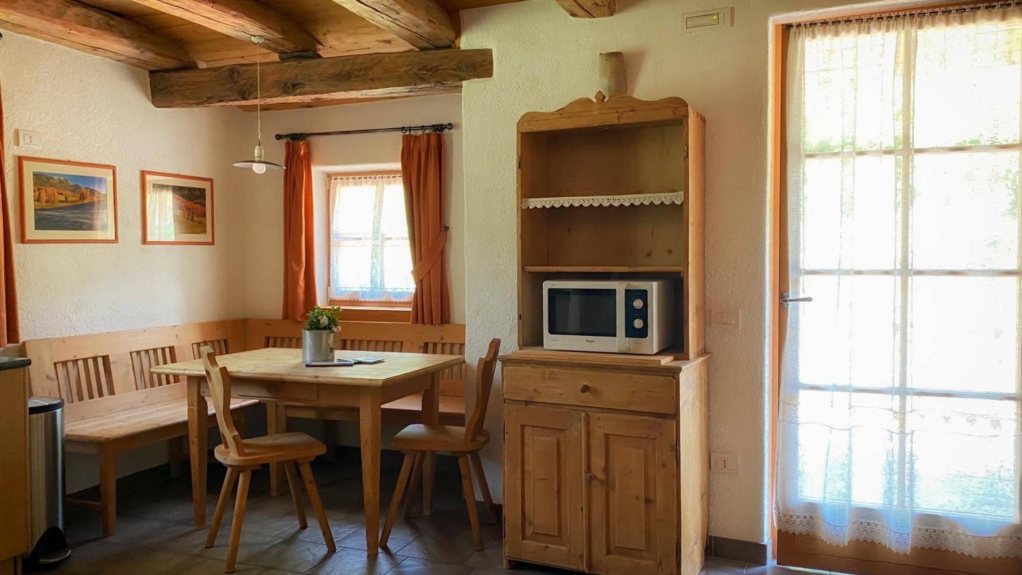 Maso Franceschella Bed and Breakfast Carano  Buitenkant foto
