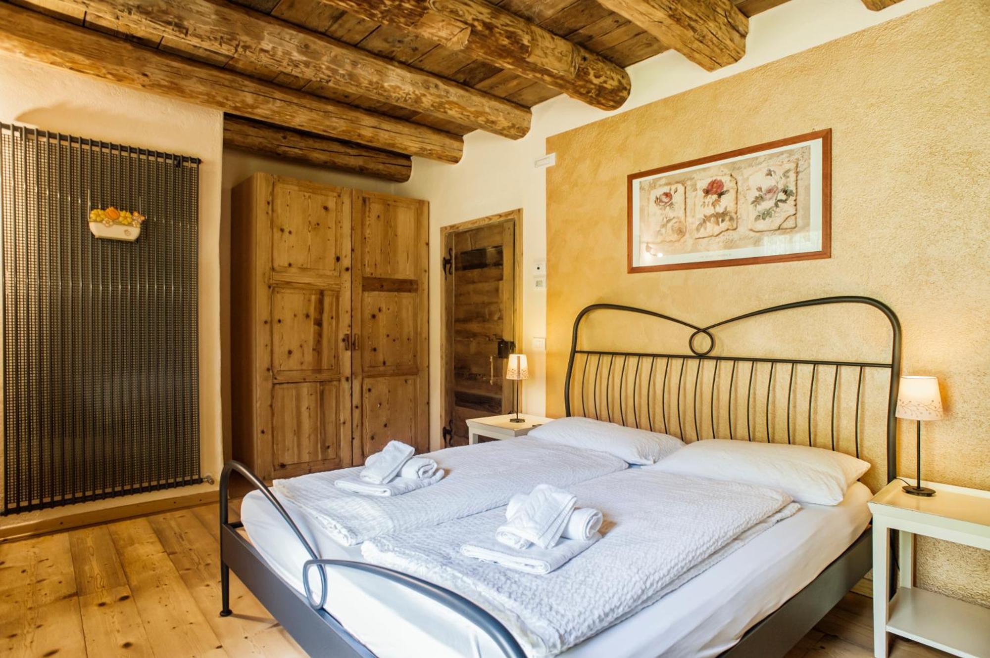 Maso Franceschella Bed and Breakfast Carano  Buitenkant foto