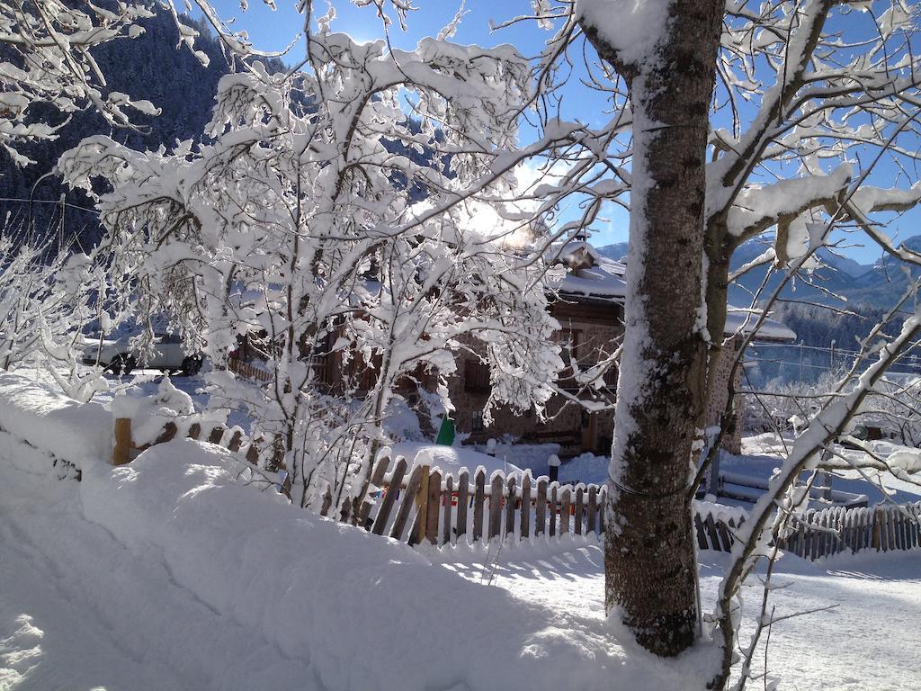 Maso Franceschella Bed and Breakfast Carano  Buitenkant foto
