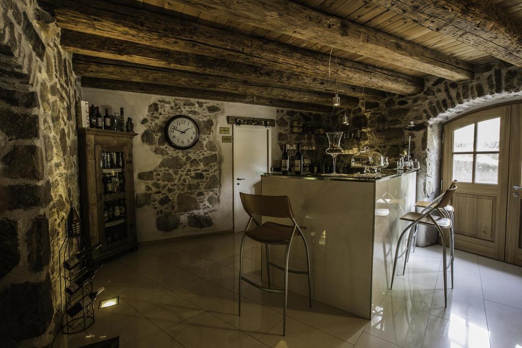 Maso Franceschella Bed and Breakfast Carano  Buitenkant foto