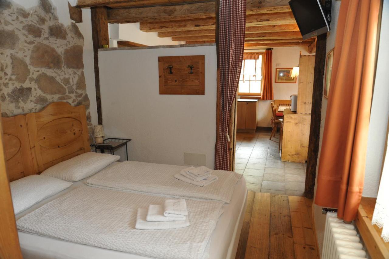 Maso Franceschella Bed and Breakfast Carano  Buitenkant foto